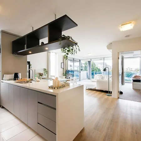 Apartment Family-friendly 2brwalk To River & Shops Pool&gym Brisbane