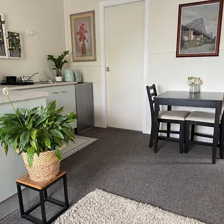 Apartment Cozy Retreat 15 Minutes From Airport And 20 Minutes From Cbd Brisbane