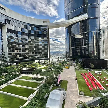 Comfortable With Extraordinary Views *