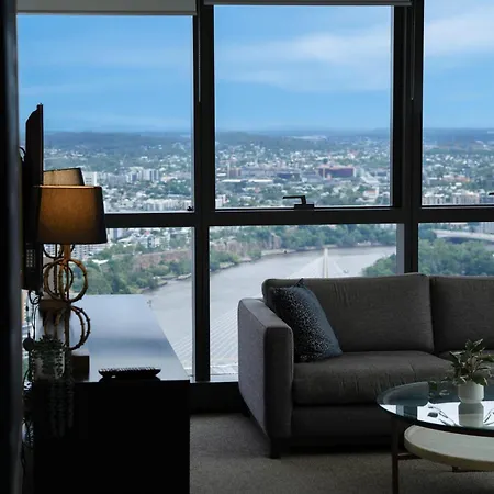Apartment Meriton Soleil Breathtaking Views Heated Pool Gym Brisbane