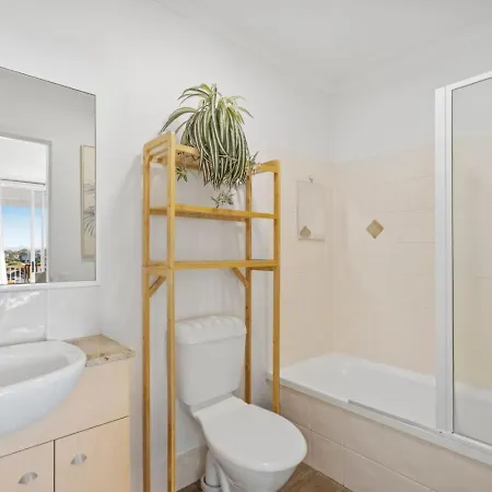 Modern 2br Retreat With Gym, Pool And Balcony