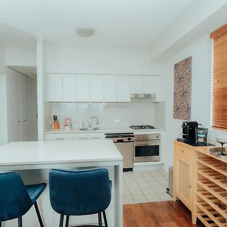 Birrunga View 2 Bedroom & Parking * Brisbane