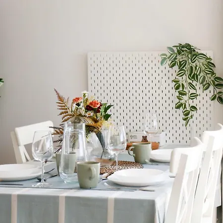 Apartment Family-friendly 2brwalk To River & Shops Pool&gym Brisbane