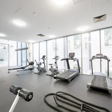 Cbd Resort-style Pool, Gym, Parking Walk To Waterfront Apartment Brisbane