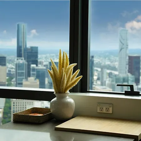 Meriton Soleil Breathtaking Views Heated Pool Gym * Brisbane