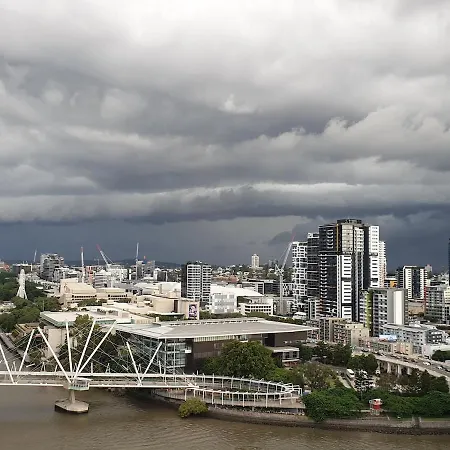 Riverfire In Park Regis Apartment Brisbane