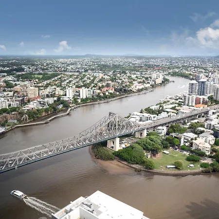 Meriton Soleil Breathtaking Views Heated Pool Gym Brisbane