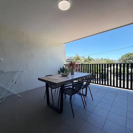 Apartment 2b2b Unit Near Cbd W Courtyard Fun In Norman Park *