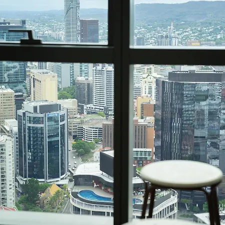 Meriton Soleil Breathtaking Views Heated Pool Gym * Brisbane