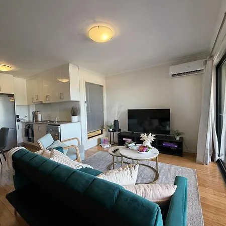 2b2b Unit Near Cbd W Courtyard Fun In Norman Park * Brisbane