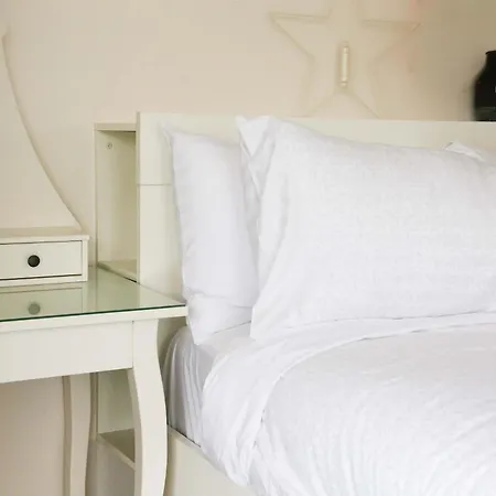 Family-friendly 2brwalk To River & Shops Pool&gym Apartment Brisbane