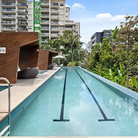 Apartment Family-friendly 2brwalk To River & Shops Pool&gym