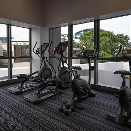 Apartment Meriton Soleil Breathtaking Views Heated Pool Gym