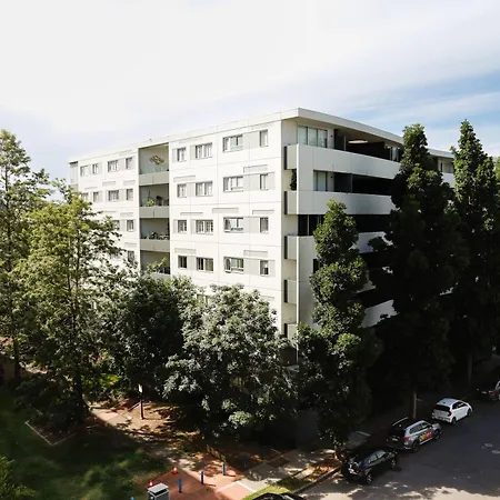 Family-friendly 2brwalk To River & Shops Pool&gym * Brisbane