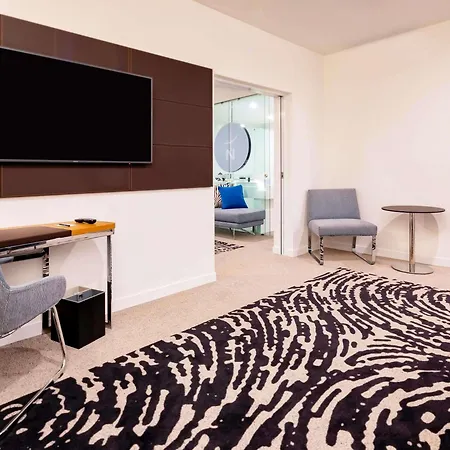 Hotel Novotel South Bank 5*