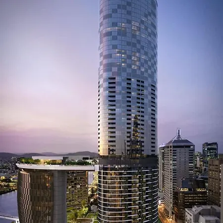 Qw Residences - Premium River & View Apartment