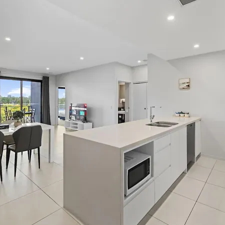 2br Near Plaza And Garden Walk To Bus Easy M3 * Brisbane