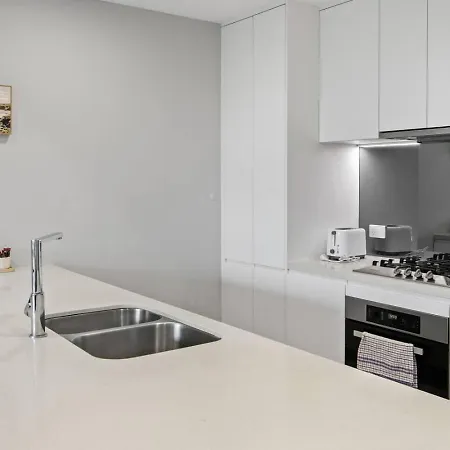 2br Near Plaza And Garden Walk To Bus Easy M3 Apartment