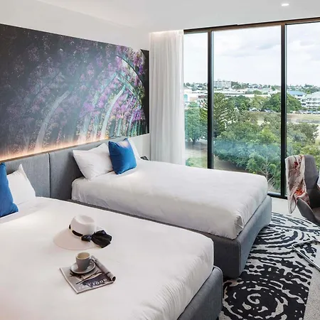 Novotel South Bank Hotel 5*