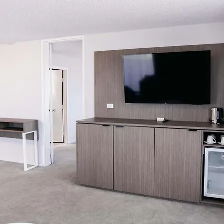 Mercure Spring Hill 4*