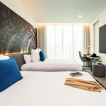 Novotel South Bank 5*