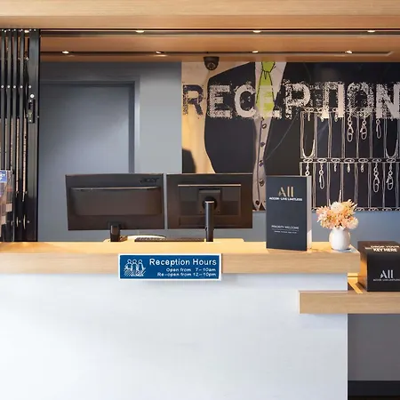Ibis Budget Airport Hotel 3*