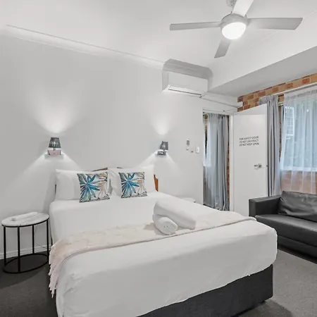 Airport Clayfield Motel 4*