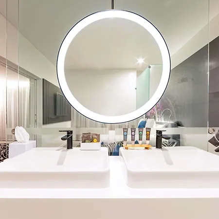 Hotel Novotel South Bank 5*
