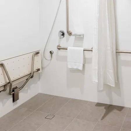 Hotel Novotel South Bank 5*