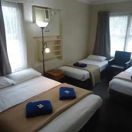 Guest house Kingsford Riverside 3*