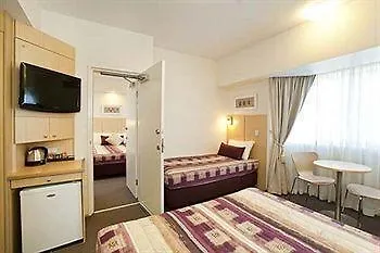 Motel Airport Ascot 4*