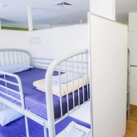 Bunk * Brisbane