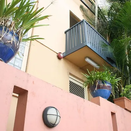 Globe Hotel 3*