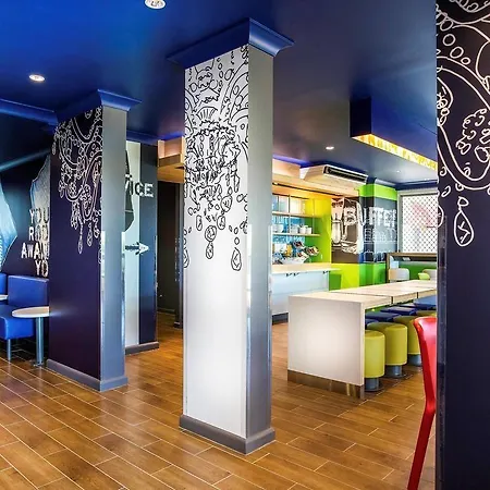 Ibis Budget Airport Hotel 3*