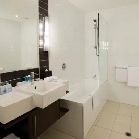 Novotel Airport Hotel Brisbane