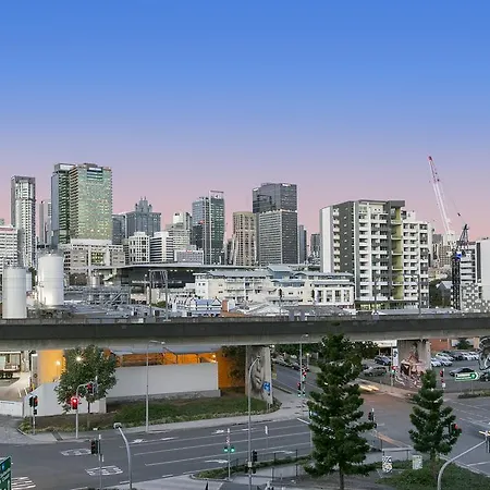 Spice Apartments By Cllix Aparthotel Brisbane