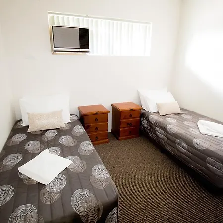 Aabon & Motel