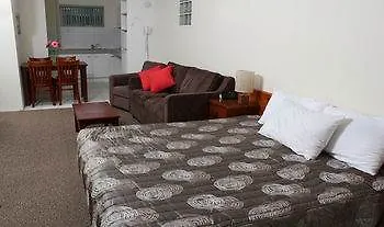 Aabon & 3* Brisbane