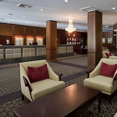 Royal On The Park Hotel Brisbane