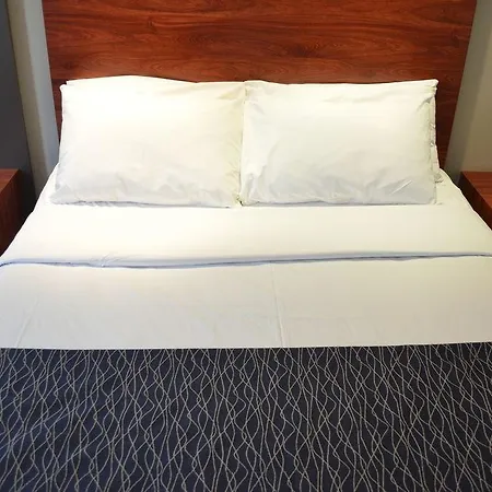 Motel Rocklea International 4*