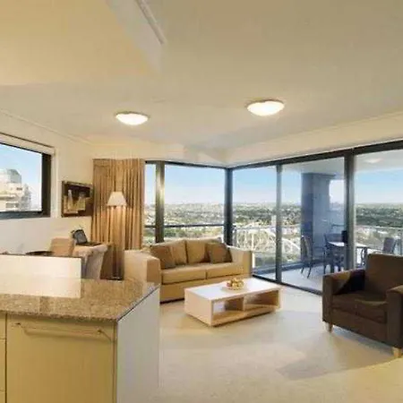 Aparthotel Oaks Aurora 4*