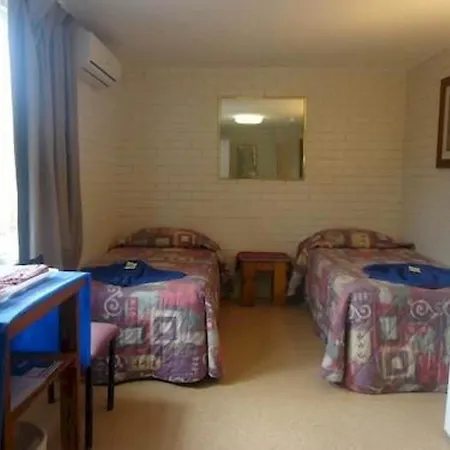Kingsford Riverside Guest house