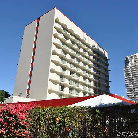 Royal On The Park Hotel