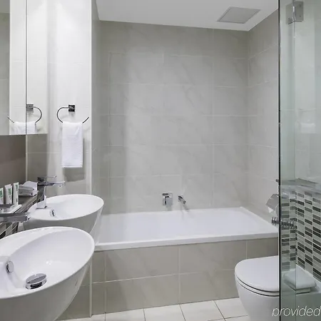 Meriton Adelaide Street, 5* Brisbane