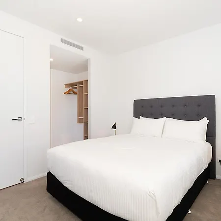 Aparthotel Soko Waterfront West End