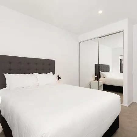 Soko Waterfront West End Aparthotel 4*