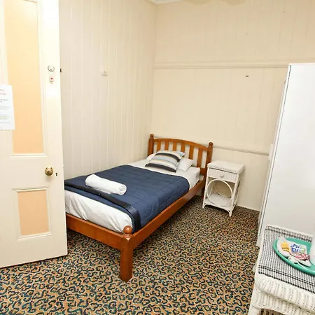Bowen Terrace 3* Brisbane