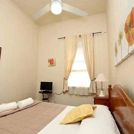 Motel Bowen Terrace 3*