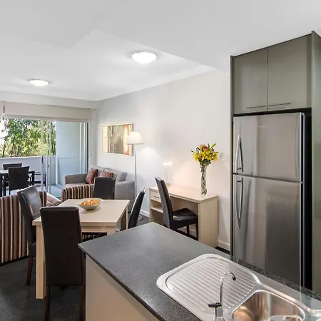 Oaks Mews Aparthotel Brisbane