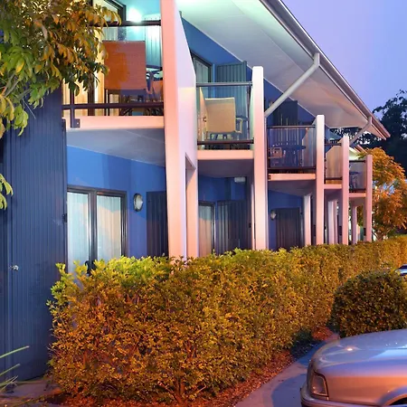 Manly Marina Cove Motel 4*